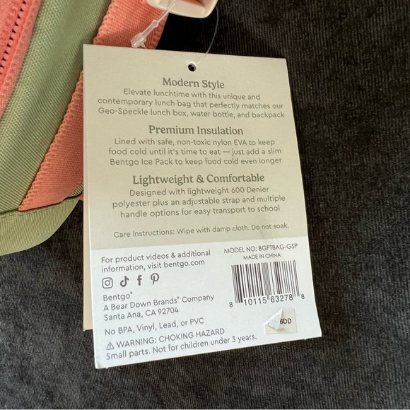 NWT Bentgo Kids Lunch Bag and Water Bottle
Whimsy & Wonder Prints Collection - Picture 4 of 16